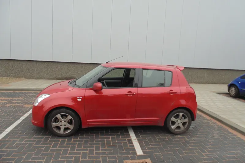 Suzuki Swift (2005)