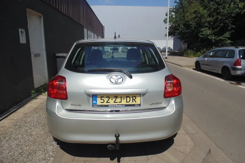 Toyota Auris (2008)