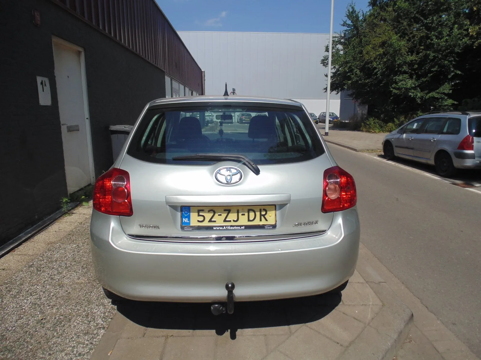 Toyota Auris (2008) — foto 1