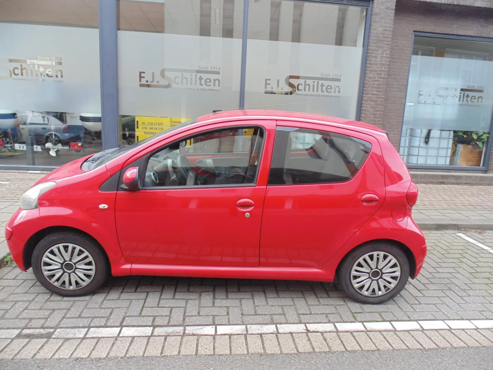 Toyota Aygo (2006) — foto 1