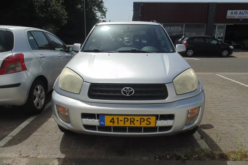 Toyota RAV4 (2001)
