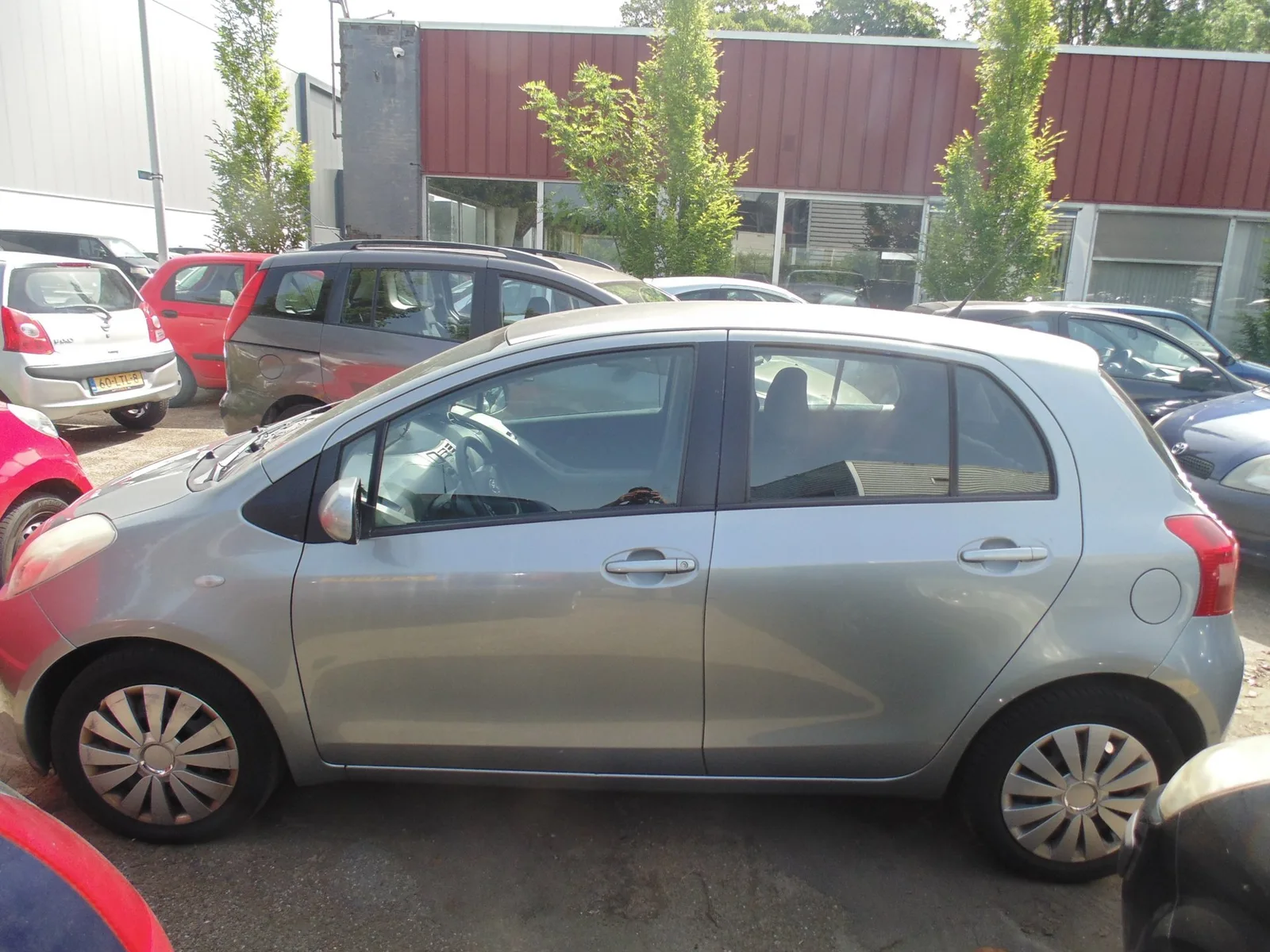Toyota Yaris (2007) — foto 1