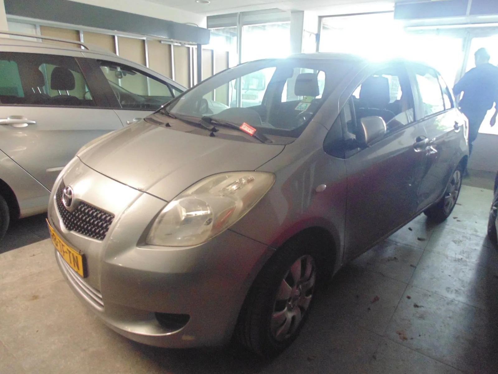 Toyota Yaris (2006) — foto 1
