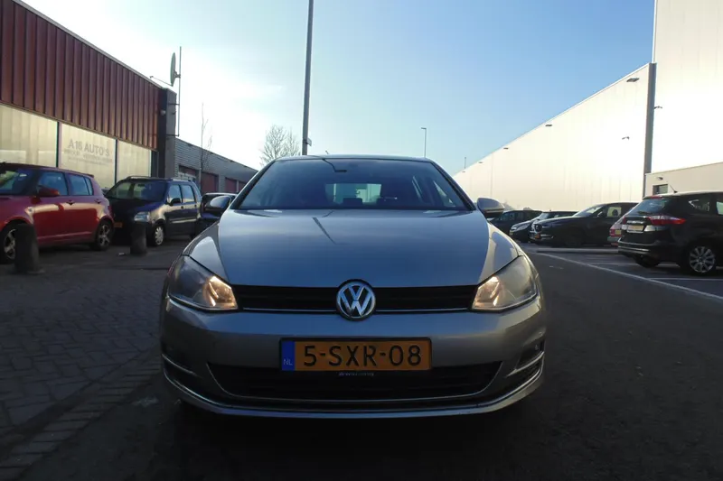 Volkswagen Golf (2013)