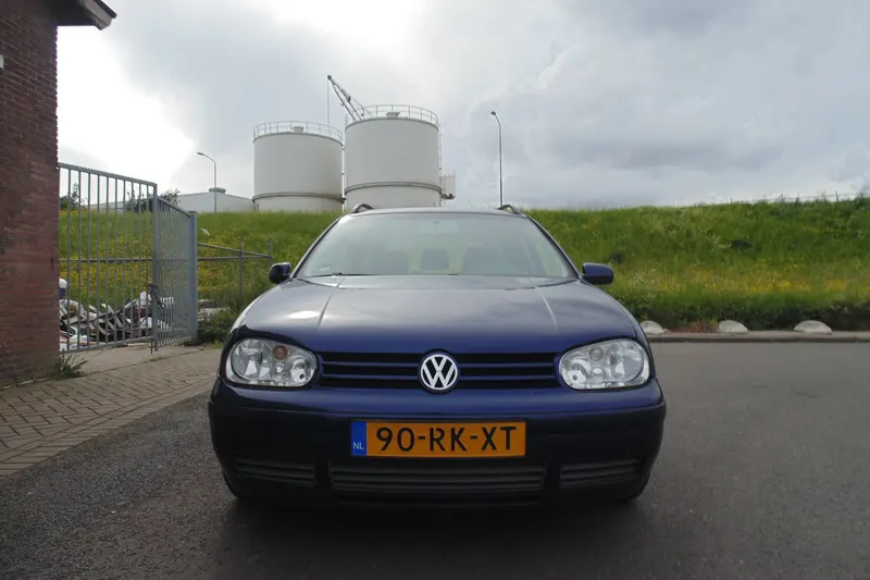 Volkswagen Golf (2005)