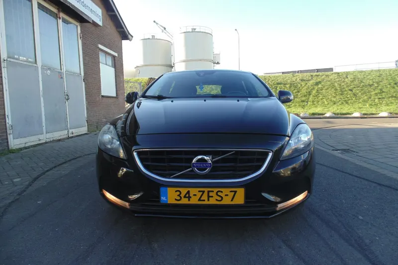 Volvo V40 (2012)