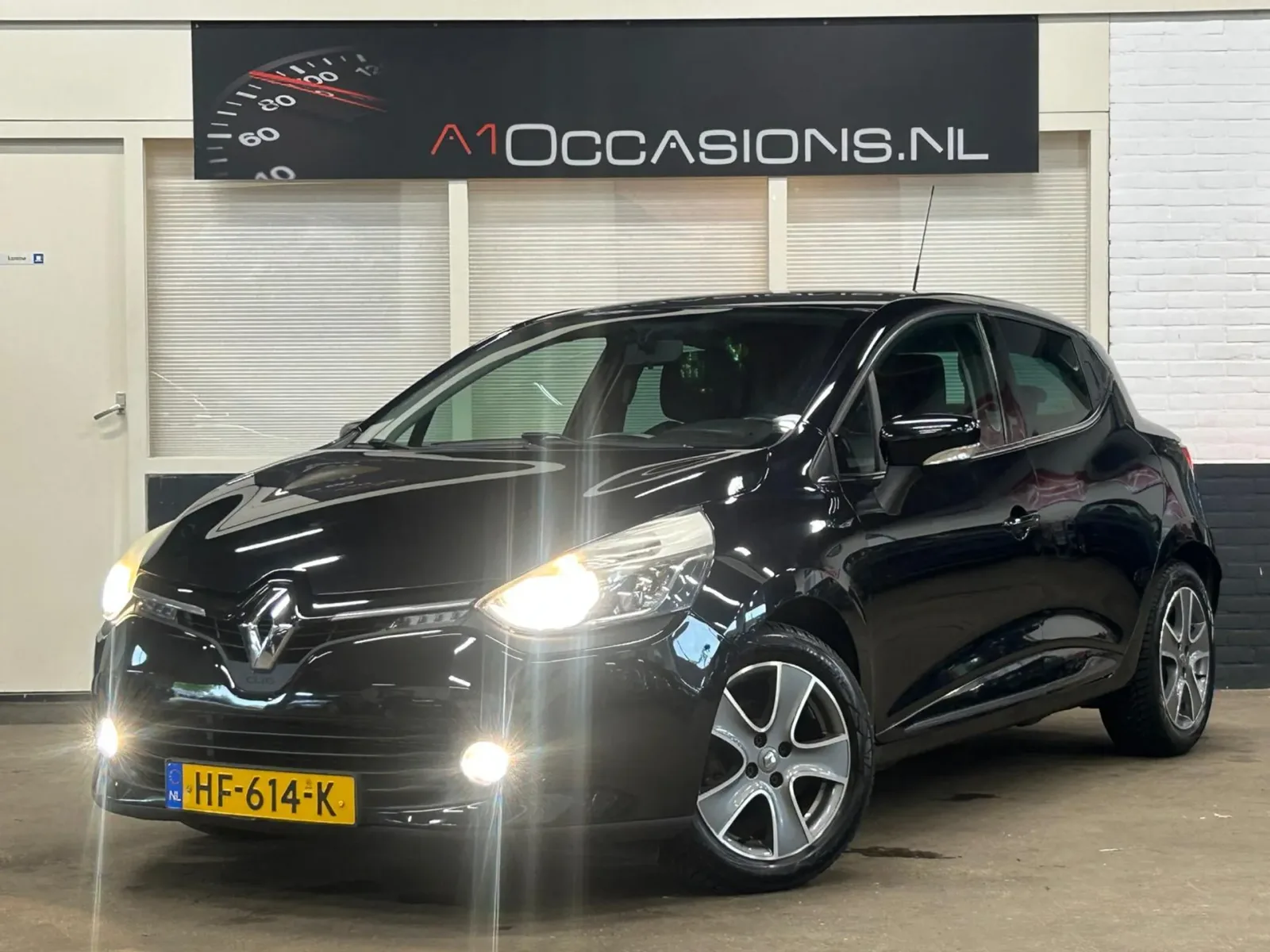 Renault Clio (2015) — foto 1