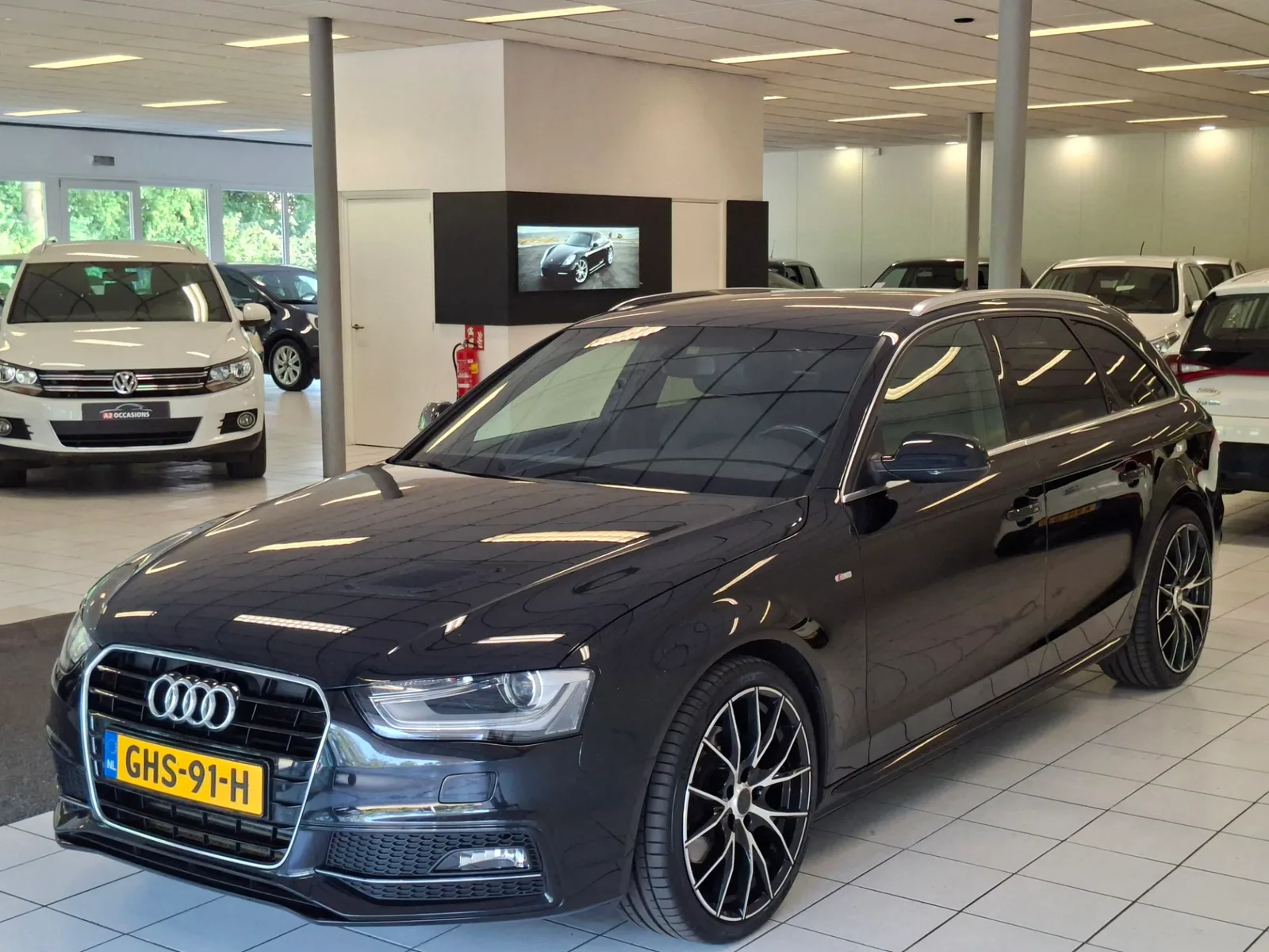 Audi A4 (2015) — foto 1