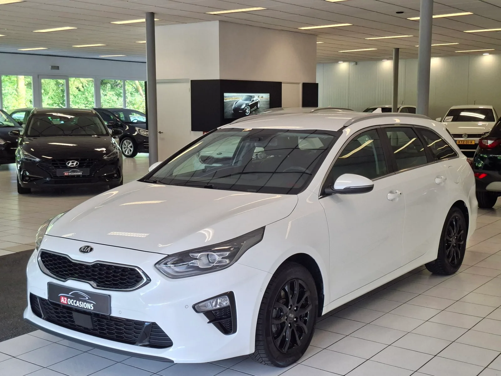 Kia Ceed (2020) — foto 1