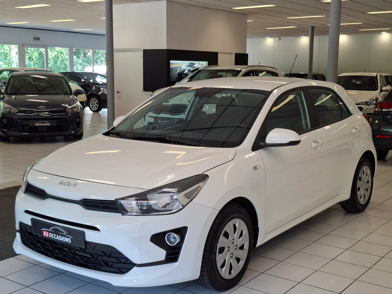 Kia Rio (2022) — foto 1