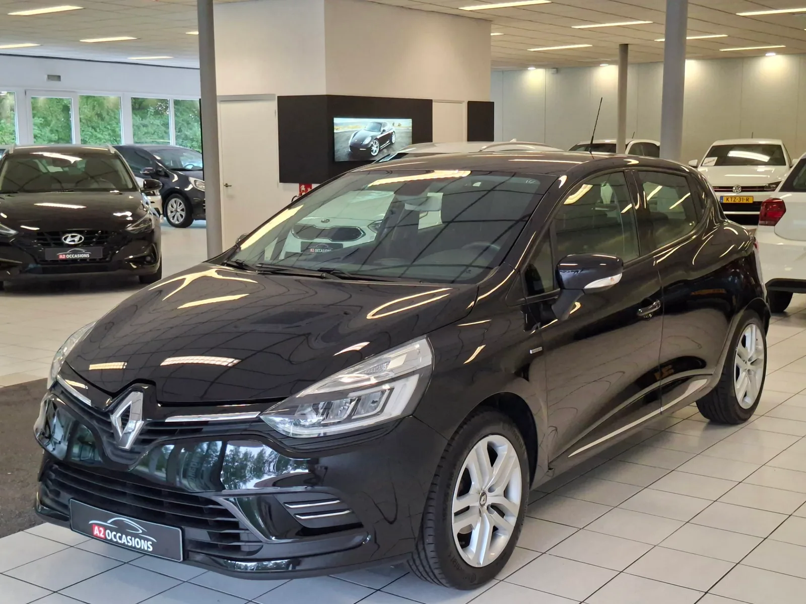 Renault Clio (2018) — foto 1