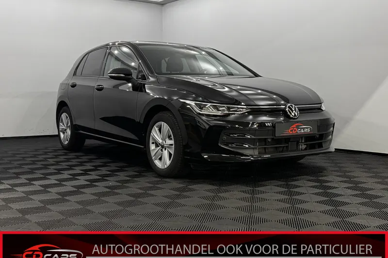 Volkswagen Golf (2025)