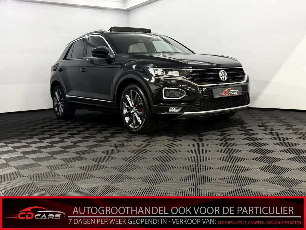 Volkswagen T-Roc (2019) — foto 1