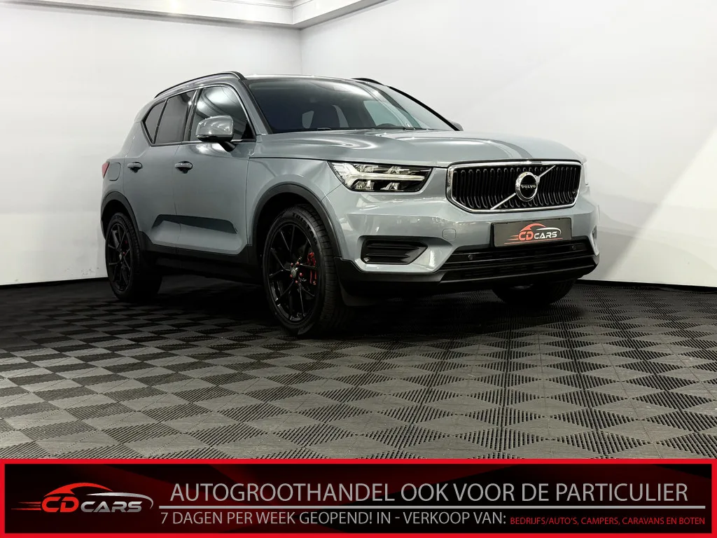 Volvo XC40 (2019) — foto 1