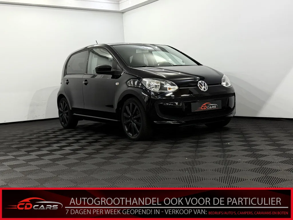 Volkswagen Up! (2014) — foto 1