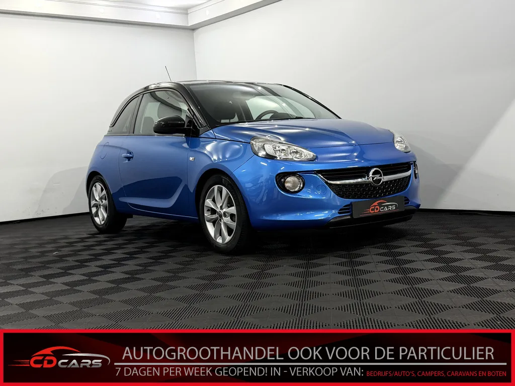 Opel Adam (2017) — foto 1