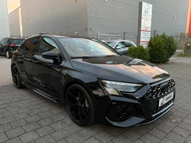 Audi A3 (2023) — foto 1