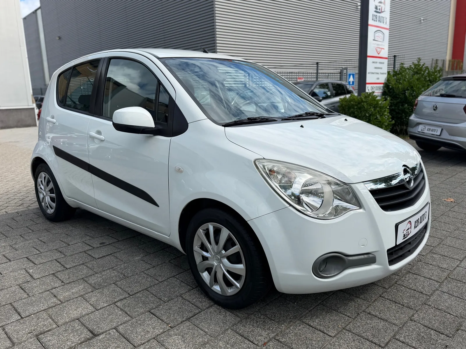 Opel Agila (2010) — foto 1