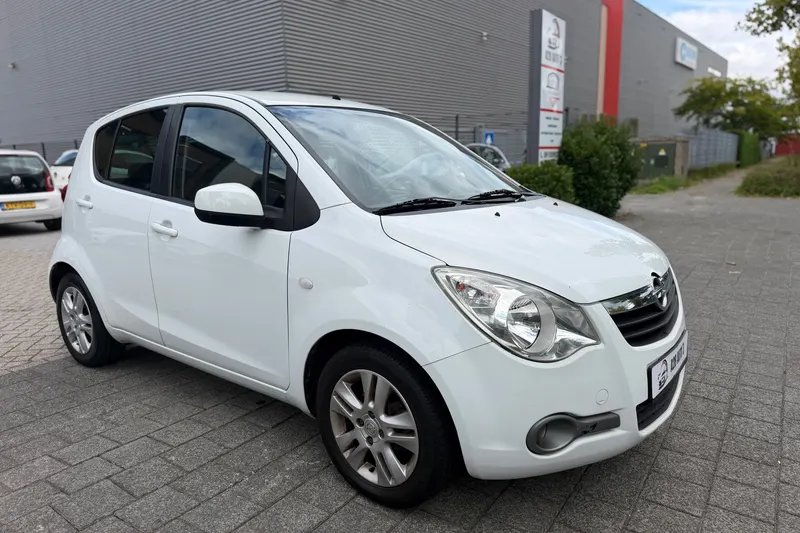 Opel Agila (2012)