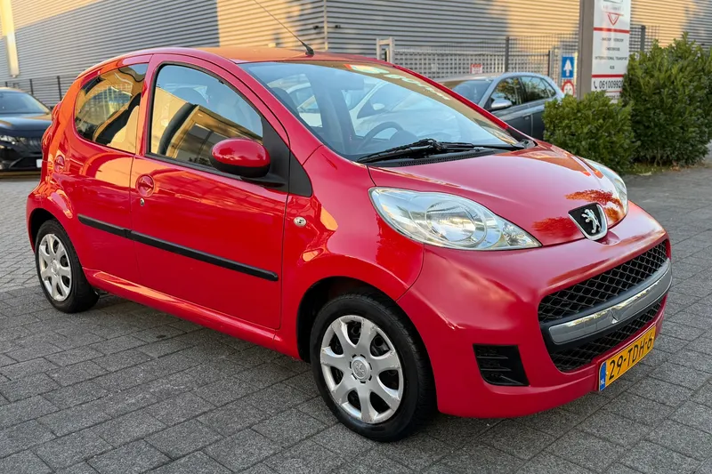 Peugeot 107 (2012)