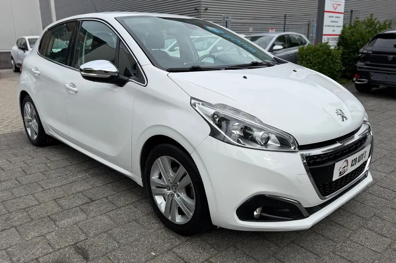 Peugeot 208 (2018)