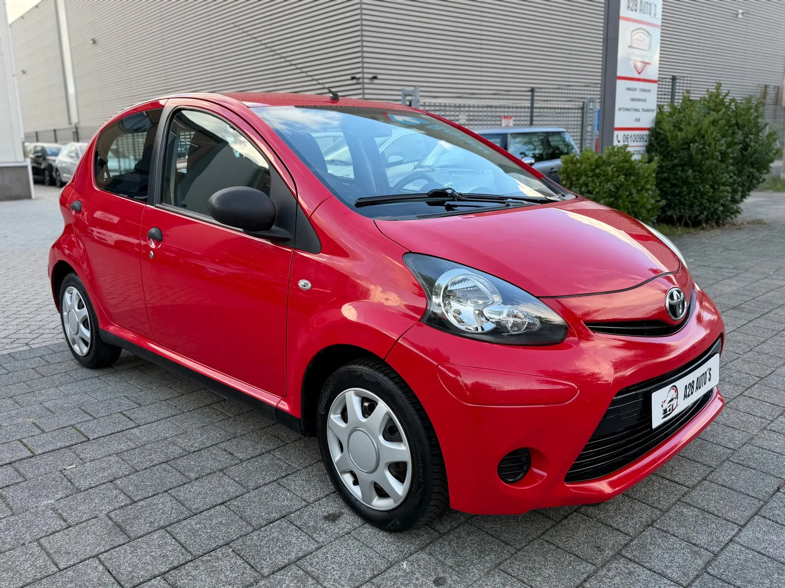 Toyota Aygo (2012) — foto 1