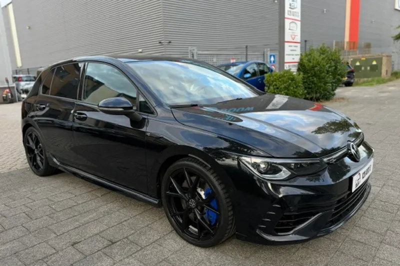 Volkswagen Golf (2023)