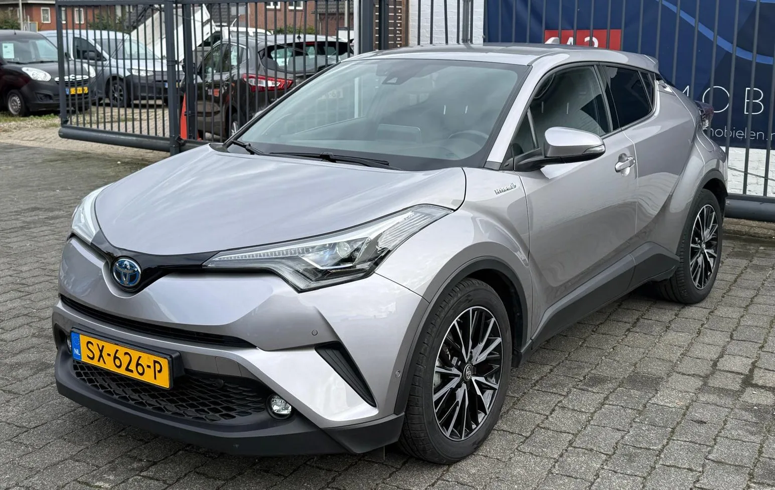 Toyota C-HR (2018) — foto 1