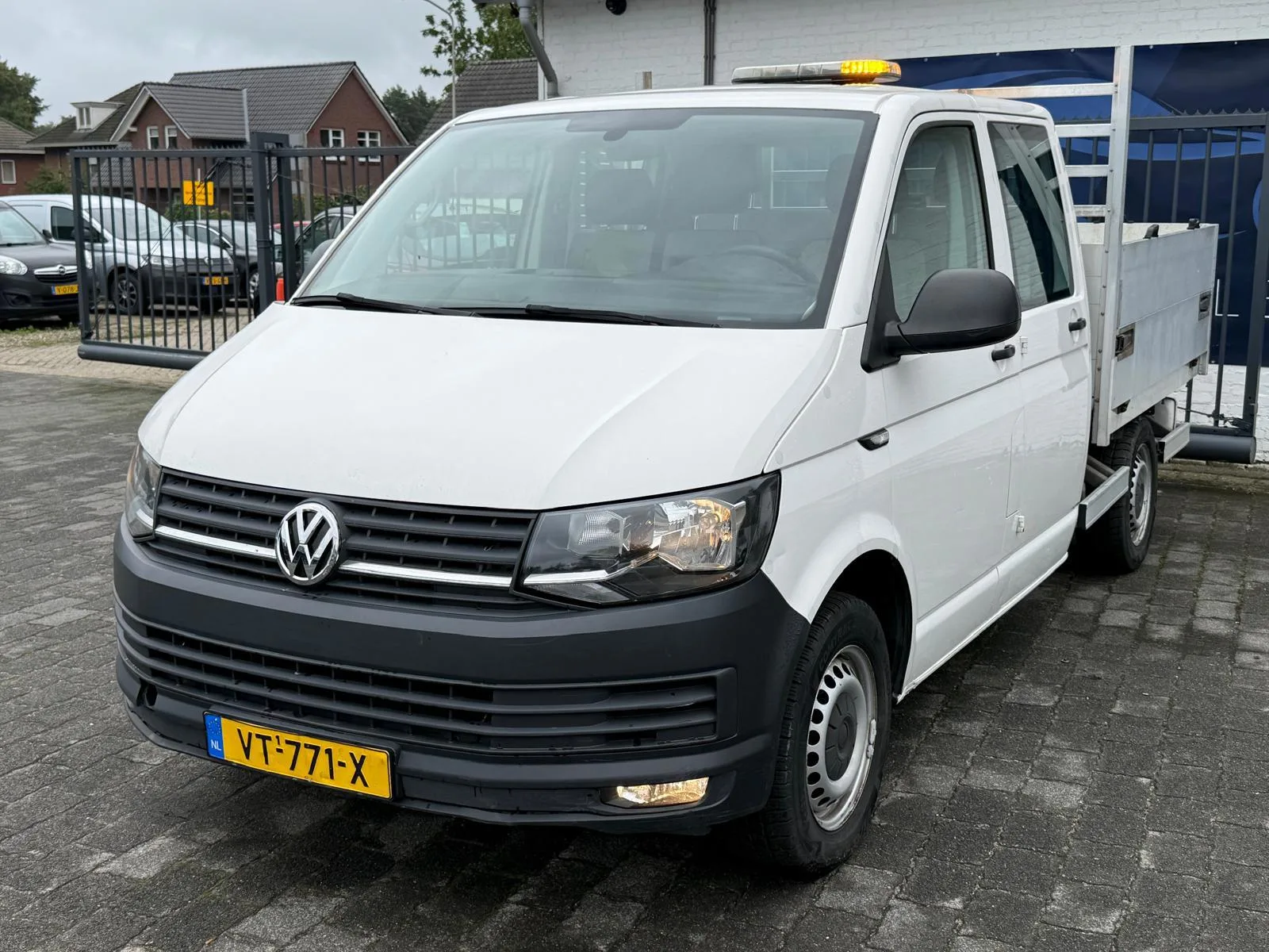Volkswagen Transporter (2016) — foto 1