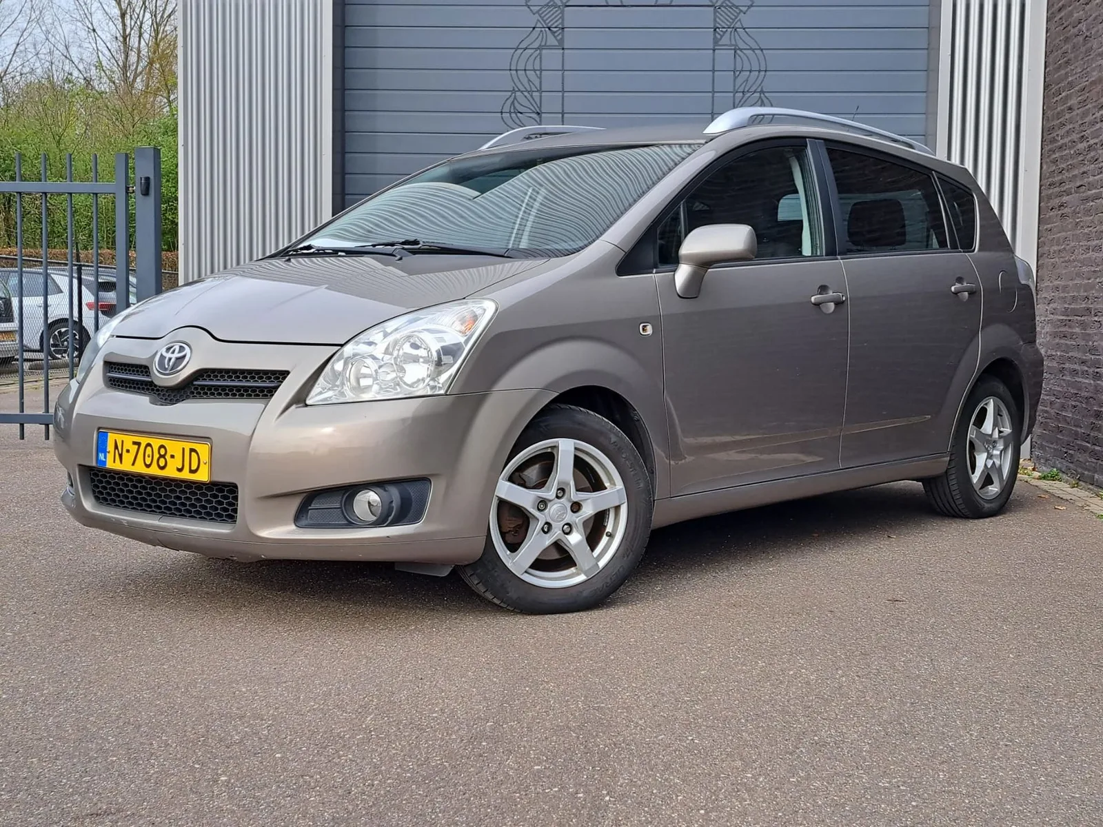 Toyota Verso (2007) — foto 1