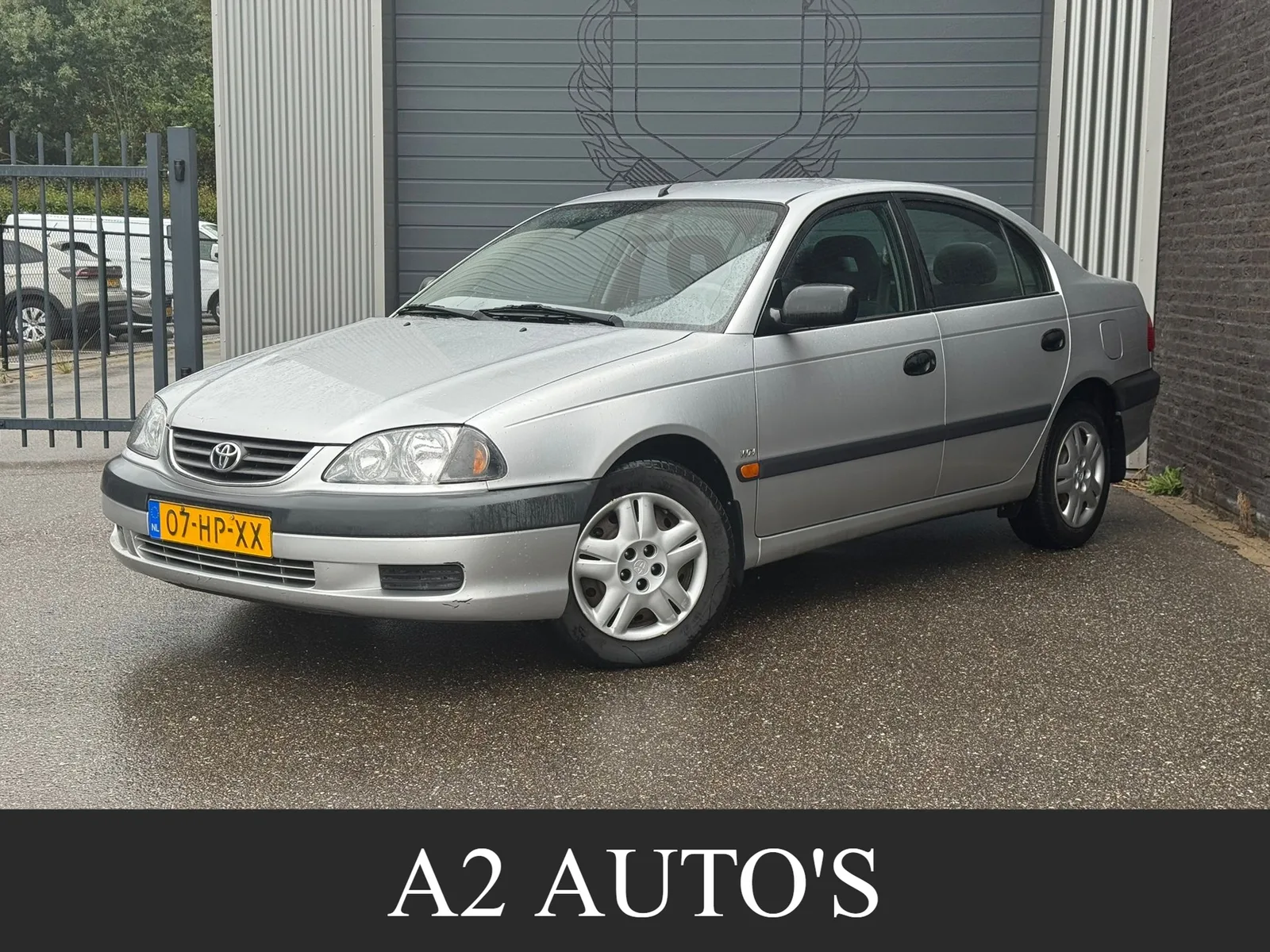Toyota Avensis (2001) — foto 1
