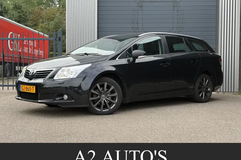 Toyota Avensis (2011)