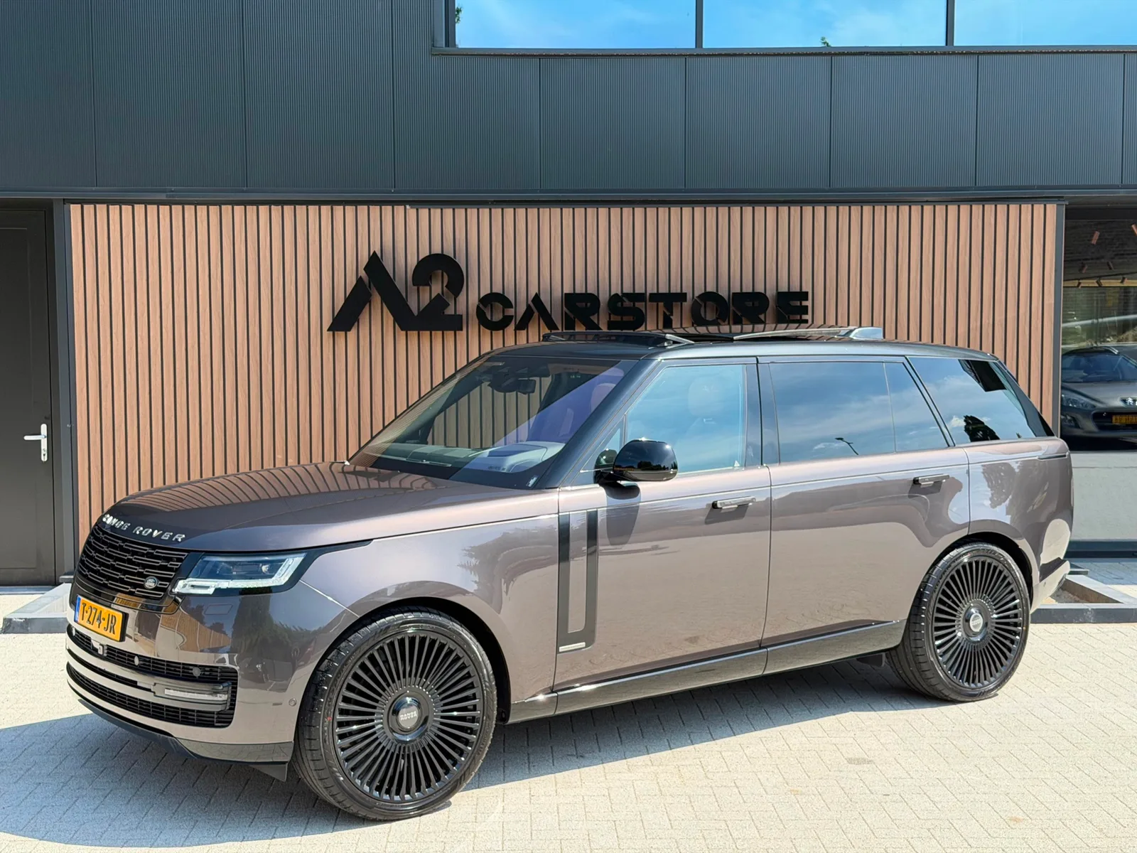 Land Rover Range Rover (2023) — foto 1