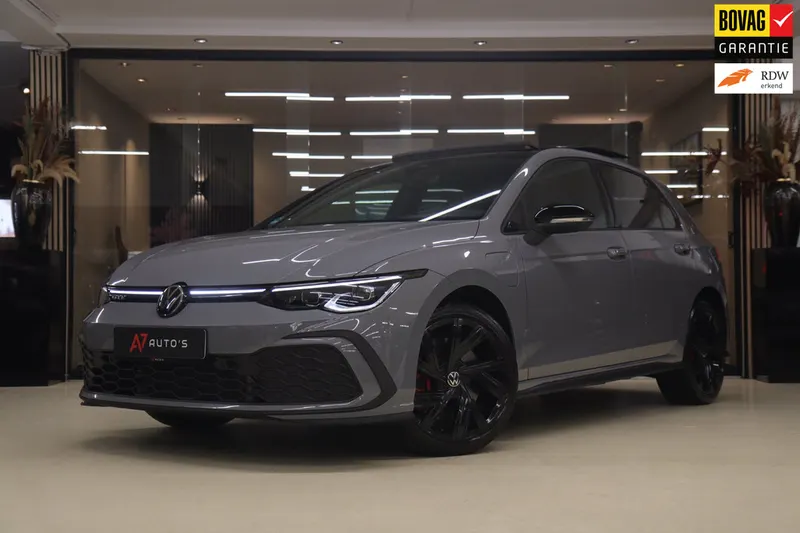 Volkswagen Golf (2022)