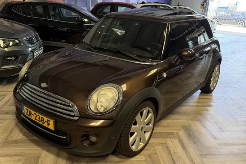 MINI Cooper (2011)