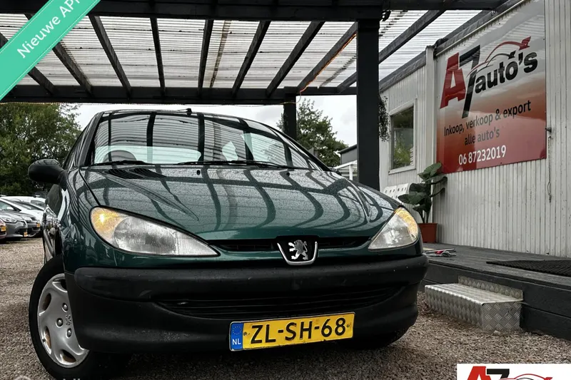 Peugeot 206 (1999)