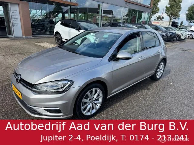 Volkswagen Golf (2018) — foto 1