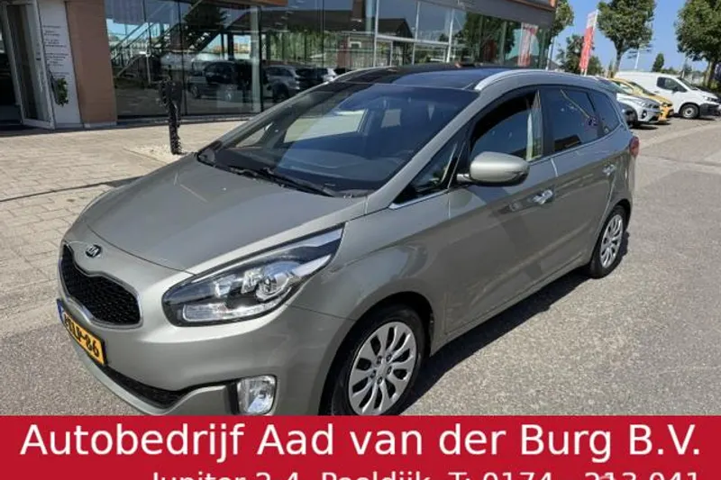 Kia Carens (2013)