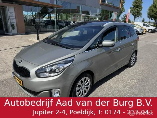 Kia Carens (2013) — foto 1