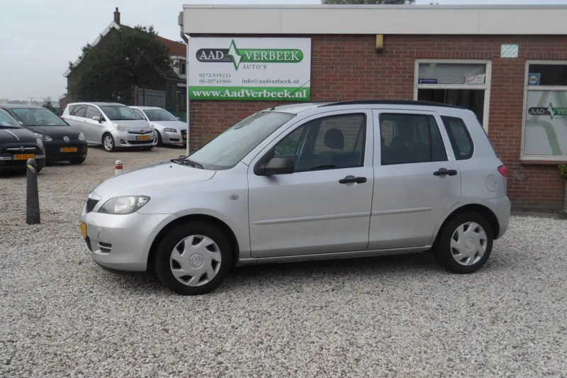 Mazda 2 (2004)