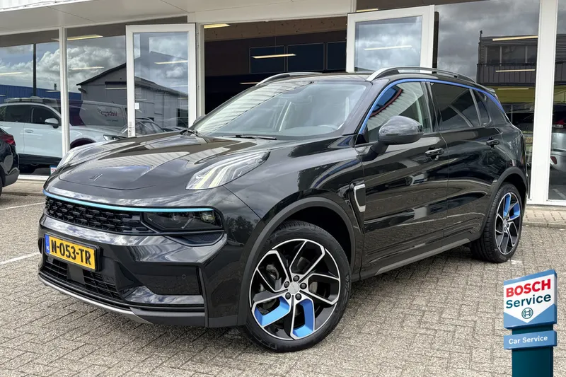 Lynk & Co 01 (2021)