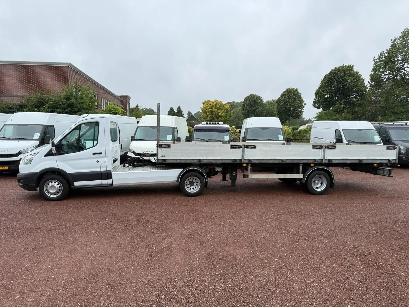 Ford Transit (2019) — foto 1