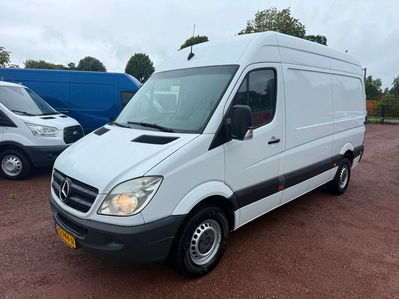 Mercedes-Benz Sprinter (2011) — foto 1