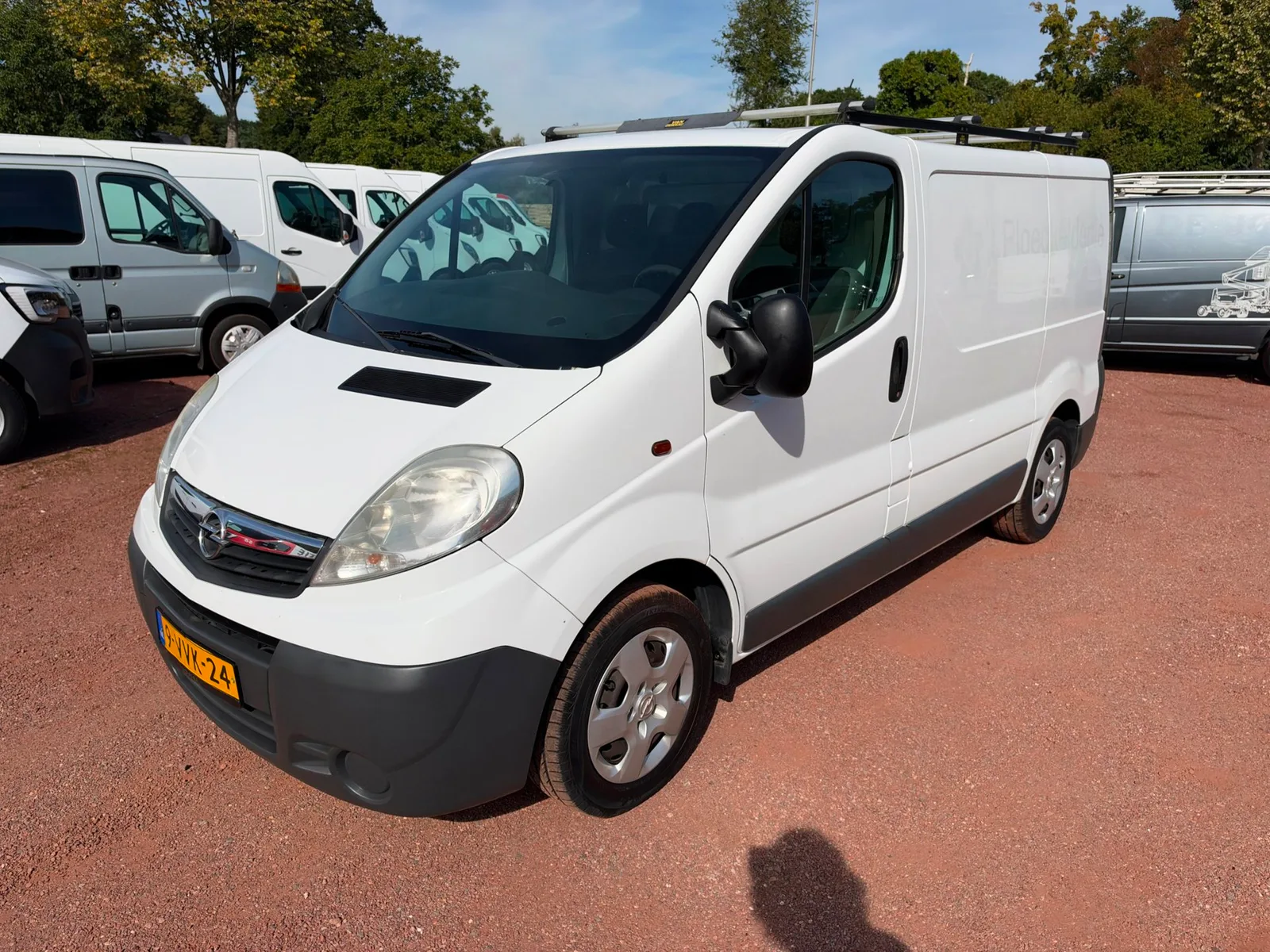 Opel Vivaro (2012) — foto 1