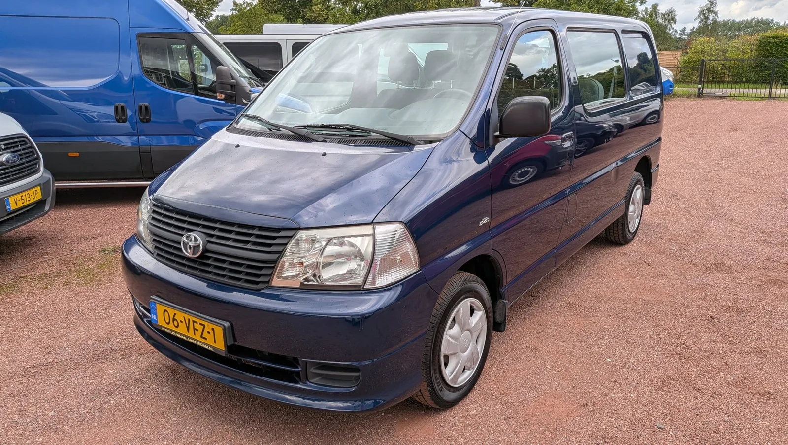 Toyota HiAce (2007) — foto 1