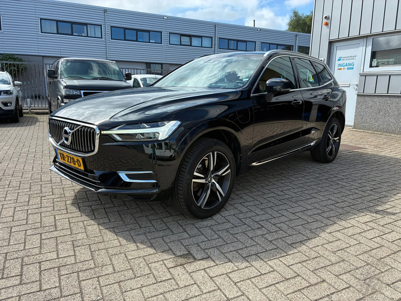 Volvo XC60 (2018) — foto 1