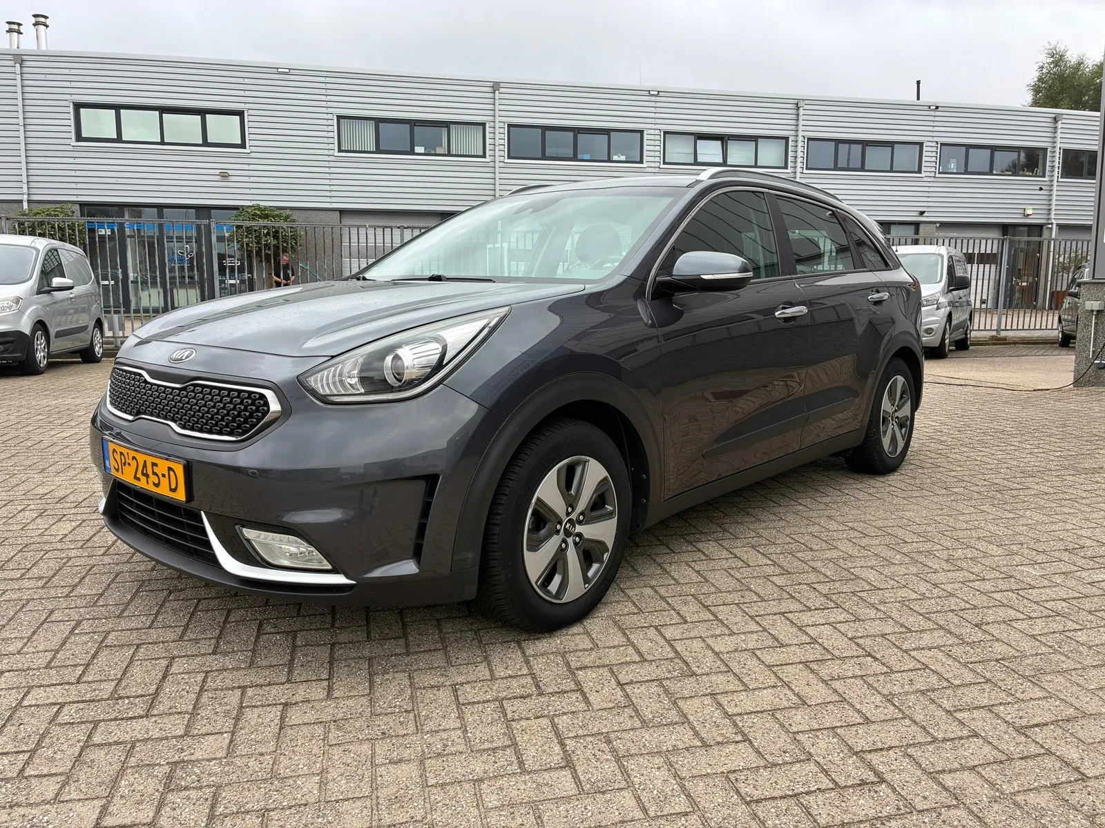 Kia Niro (2018) — foto 1
