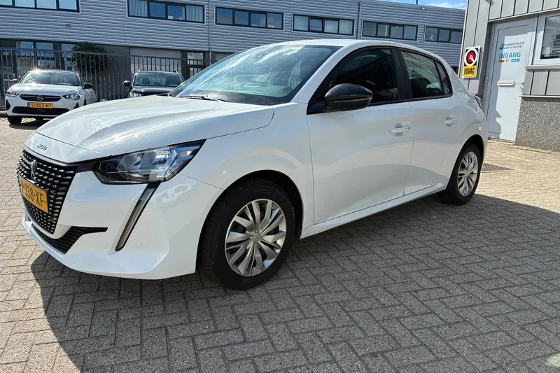 Peugeot 208 (2022)