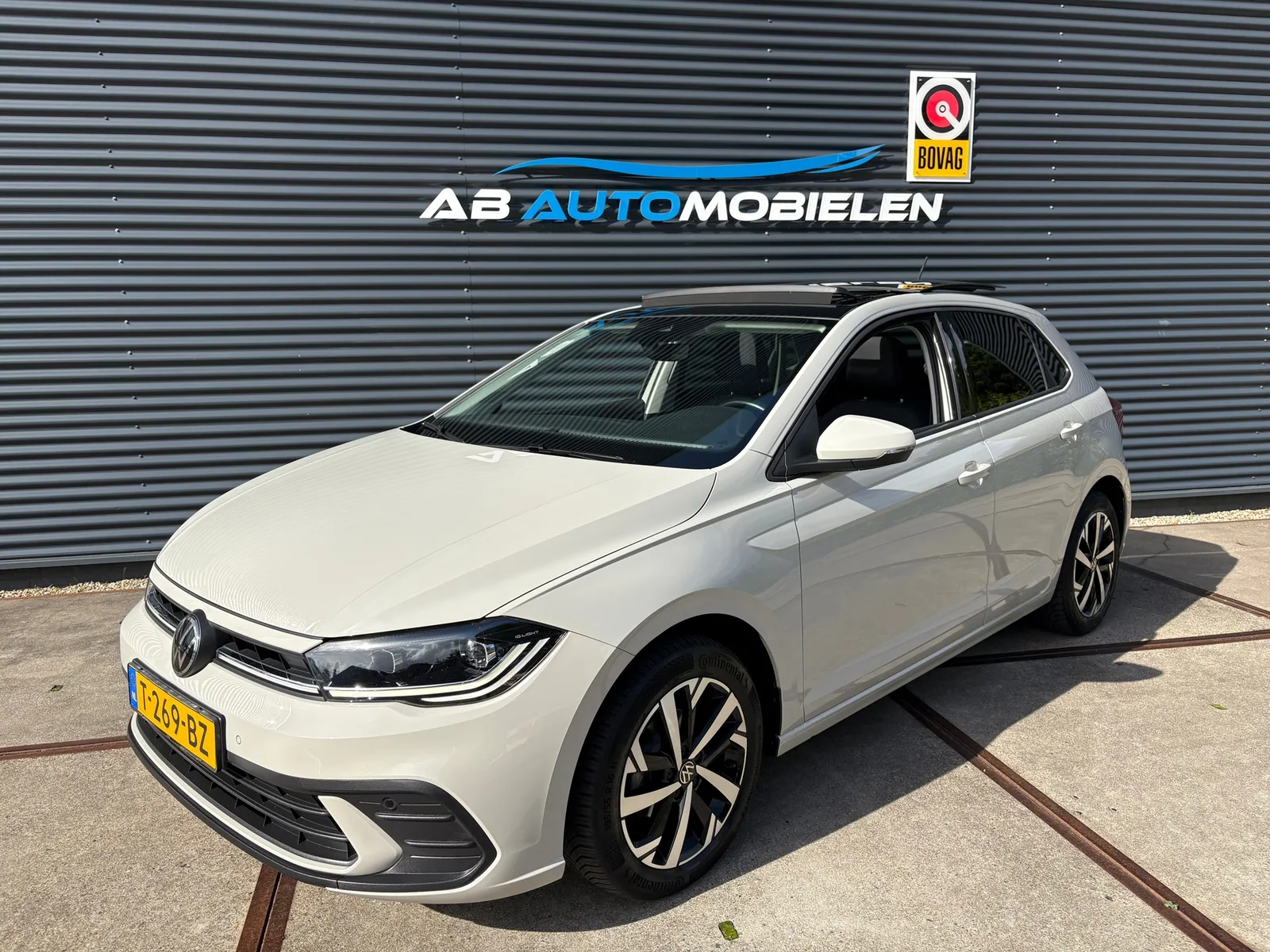 Volkswagen Polo (2023) — foto 1
