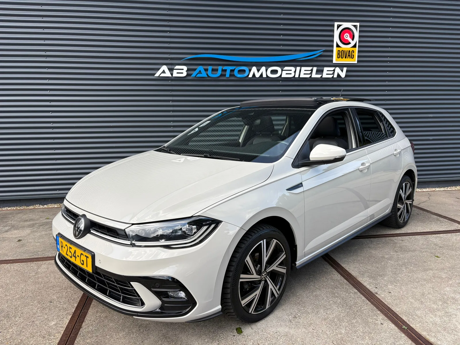 Volkswagen Polo (2022) — foto 1